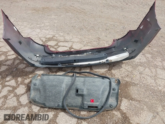 2013 Lexus ES 250 с VIN JTHBK1GG7D2065075, выставлен на аукционе IAAI как лот 41761753 с пробегом 121 272 миль миль и . История ставок и продаж доступна на DreamBid. Изображение 12.