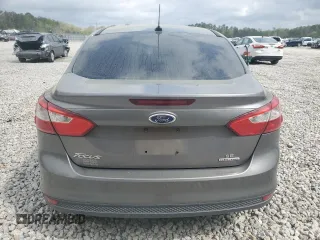 2014 Ford Focus SE with VIN 1FADP3F26EL165117, listed as a Copart auction lot 51362445 with 0 mi miles and Salvage Title. Bid and sale history available at carsss.com. Image 6.