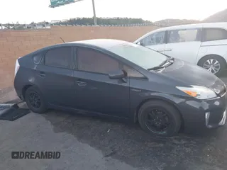 2015 Toyota Prius Four with VIN JTDKN3DU8F0462050, listed as a IAAI auction lot 41752132 with 158,535 mi miles and . Bid and sale history available at DreamBid. Image 13.