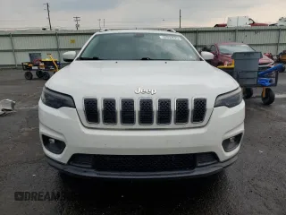 2019 Jeep Cherokee Altitude z VIN 1C4PJMLX6KD415525, wystawiony jako Copart lot #59932625 z przebiegiem 94 267 mil mil oraz Szkoda całkowita • Salvage title. Historia ofert i sprzedaży dostępna na DreamBid. Obrazek 5.
