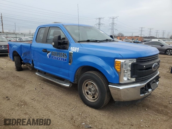 2017 Ford F-250 XLT with VIN 1FT7X2A62HED83723, listed as a Copart auction lot 85007054 with 146,715 mi miles and Salvage title. Bid and sale history available at DreamBid. Image 4.