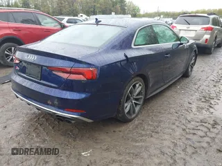 2018 Audi S5 Premium Plus z VIN WAUP4AF55JA074714, wystawiony jako IAAI lot #42198303 z przebiegiem 43 795 mil mil oraz . Historia ofert i sprzedaży dostępna na DreamBid. Obrazek 4.