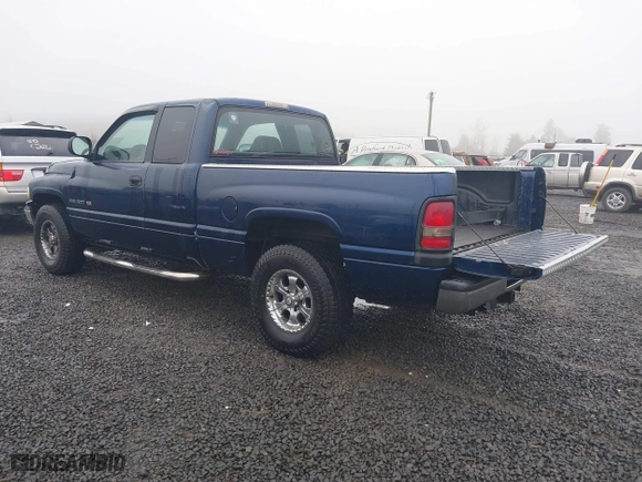 2001 Dodge Ram 1500 with VIN 3B7HC13Z11M296543, listed as a IAAI auction lot 41302280 with 224,528 mi miles. Bid and sale history available at carsss.com. Image 3.