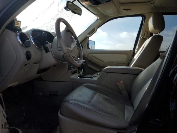 2006 Ford Explorer Eddie Bauer z VIN 1FMEU74816UB52918, wystawiony jako Copart lot #43963825 z przebiegiem 135 249 mil mil oraz Szkoda całkowita • Salvage title. Historia ofert i sprzedaży dostępna na DreamBid. Obrazek 7.