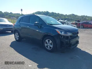 2019 Chevrolet Trax LT z VIN 3GNCJLSB4KL391967, wystawiony jako IAAI lot #40380911 z przebiegiem 72 534 mil mil oraz . Historia ofert i sprzedaży dostępna na DreamBid. Obrazek 1.