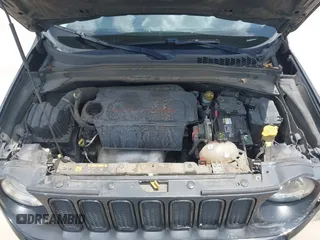2017 Jeep Renegade Altitude with VIN ZACCJABB6HPG34806, listed as a IAAI auction lot 42414260 with 134,399 mi miles and . Bid and sale history available at DreamBid. Image 10.