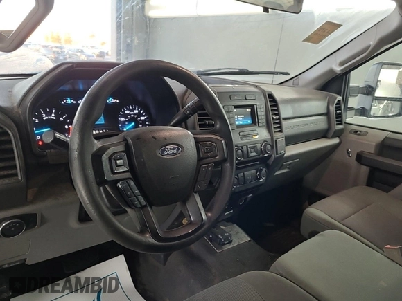 2017 Ford F-250 XL z VIN 1FD7X2A63HEF23418, wystawiony jako IAAI lot #42610484 z przebiegiem 271 149 mil mil oraz . Historia ofert i sprzedaży dostępna na DreamBid. Obrazek 44.
