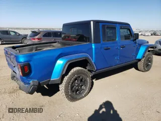 2022 Jeep Gladiator Willys with VIN 1C6JJTAM3NL132056, listed as a Copart auction lot 75723014 with 36,195 mi miles and Salvage title. Bid and sale history available at DreamBid. Image 3.
