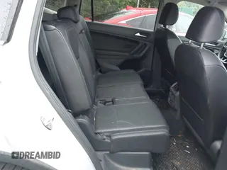2019 Volkswagen Tiguan SE z VIN 3VV3B7AX7KM029525, wystawiony jako IAAI lot #42631715 z przebiegiem 148 174 mil mil oraz . Historia ofert i sprzedaży dostępna na DreamBid. Obrazek 8.