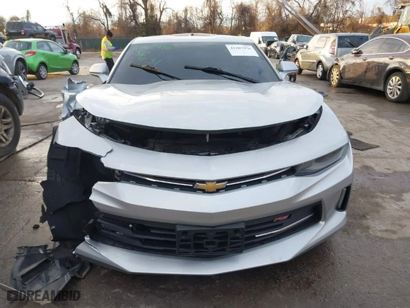 2018 Chevrolet Camaro 1LT with VIN 1G1FB1RS8J0115115, listed as a IAAI auction lot 41207976 with NaN miles. Bid and sale history available at carsss.com. Image 12.