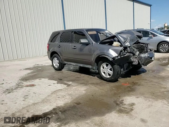 2012 Ford Escape XLS z VIN 1FMCU9C75CKB46512, wystawiony jako Copart lot #50629455 z przebiegiem Nie podano mil oraz Nie do naprawy • Non repairable. Historia ofert i sprzedaży dostępna na DreamBid. Obrazek 15.
