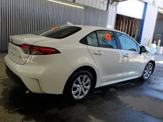 2025 Toyota Corolla LE with VIN 5YFB4MDE4SP264454, listed as a Copart auction lot 53246465 with 5,350 mi miles and Non Repairable. Bid and sale history available at carsss.com. Image 3.