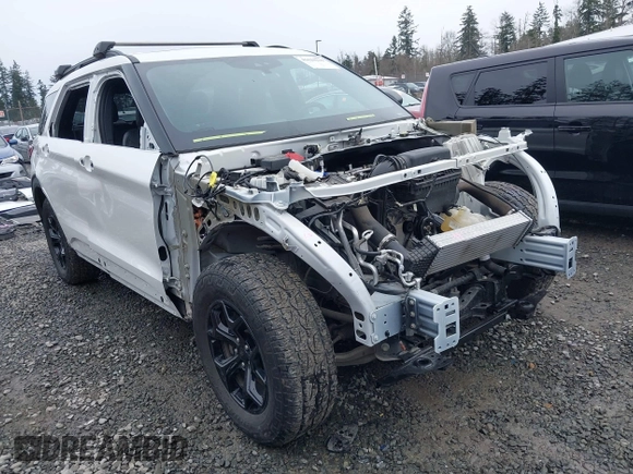 2022 Ford Explorer Timberline z VIN 1FMSK8JH8NGC38906, wystawiony jako IAAI lot #41620210 z przebiegiem 47 945 mil mil oraz . Historia ofert i sprzedaży dostępna na DreamBid. Obrazek 1.