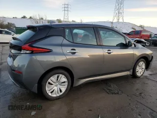 2025 Nissan LEAF S with VIN 1N4AZ1BVXSC562861, listed as a Copart auction lot 80108204 with 1,204 mi miles and Salvage Title. Bid and sale history available at carsss.com. Image 3.