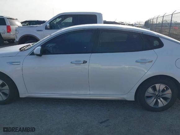 2017 Kia Optima Hybrid with VIN KNAGT4LE3H5012532, listed as a IAAI auction lot 41714986 with NaN miles. Bid and sale history available at carsss.com. Image 14.