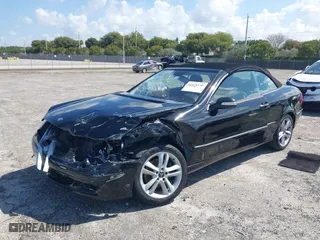 2006 Mercedes-Benz CLK-Class 3.5L with VIN WDBTK56G36T063432, listed as a IAAI auction lot 41928330 with 88,575 mi miles. Bid and sale history available at carsss.com. Image 2.