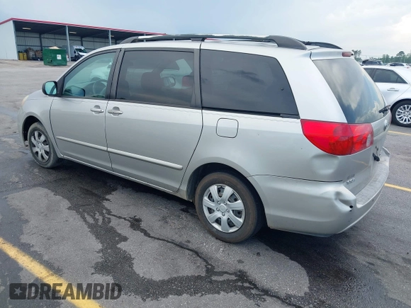 2007 Toyota Sienna CE with VIN 5TDZK23C57S022229, listed as a IAAI auction lot 42114684 with 252,985 mi miles. Bid and sale history available at carsss.com. Image 3.