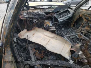 1998 Oldsmobile 88 LS z VIN 1G3HN52K0W4812285, wystawiony jako Copart lot #73559084 z przebiegiem Nie podano mil oraz Szkody całkowita. Historia ofert i sprzedaży dostępna na DreamBid. Obrazek 8.