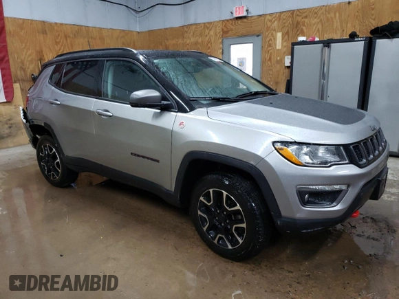 2020 Jeep Compass Trailhawk with VIN 3C4NJDDB4LT112426, listed as a Copart auction lot 56547345 with 40,827 mi miles and Salvage title. Bid and sale history available at DreamBid. Image 4.