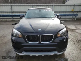 2015 BMW X1 xDrive28i with VIN WBAVL1C50FVY28343, listed as a Copart auction lot 50218235 with 109,209 mi miles and Salvage Title. Bid and sale history available at carsss.com. Image 5.