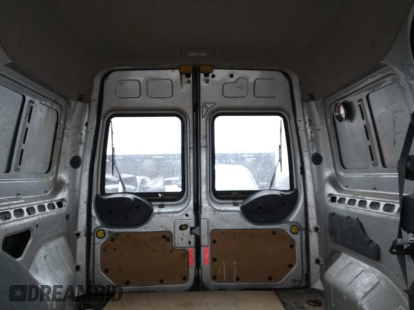 2010 Ford Transit Connect XLT z VIN NM0KS9BN5AT032732, wystawiony jako Copart lot #53851165 z przebiegiem 229 512 mil mil oraz Szkoda całkowita • Salvage title. Historia ofert i sprzedaży dostępna na DreamBid. Obrazek 10.