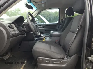 2013 Chevrolet Tahoe Commercial z VIN 1GNSK2E00DR159875, wystawiony jako Copart lot #58778595 z przebiegiem 203 215 mil mil oraz Czysty tytuł • Clean title. Historia ofert i sprzedaży dostępna na DreamBid. Obrazek 7.