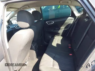 2019 Nissan Sentra SV z VIN 3N1AB7AP5KL621083, wystawiony jako IAAI lot #41838523 z przebiegiem 121 207 mil mil oraz . Historia ofert i sprzedaży dostępna na DreamBid. Obrazek 8.