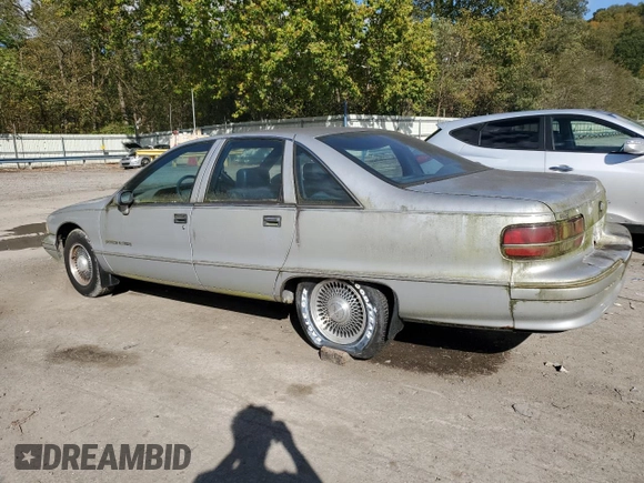 1992 Chevrolet Caprice z VIN 1G1BN53E5NW117035, wystawiony jako Copart lot #74152744 z przebiegiem 88 812 mil mil oraz Czysty tytuł • Clean title. Historia ofert i sprzedaży dostępna na DreamBid. Obrazek 2.