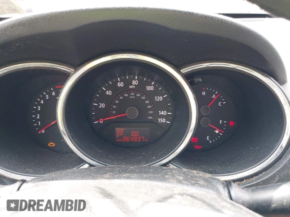 2011 Kia Sorento LX with VIN 5XYKT4A1XBG063246, listed as a IAAI auction lot 42019664 with 264,937 mi miles. Bid and sale history available at carsss.com. Image 7.