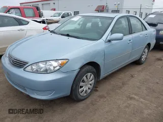2006 Toyota Camry STD with VIN 4T1BE30K26U681322, listed as a IAAI auction lot 41810479 with 212,127 mi miles and . Bid and sale history available at carsss.com. Image 2.