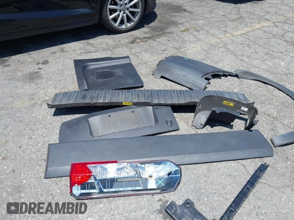 2020 Ford Transit Cargo с VIN 1FTBR1Y84LKB37403, выставлен на аукционе IAAI как лот 42501372 с пробегом 108 257 миль миль и . История ставок и продаж доступна на DreamBid. Изображение 12.