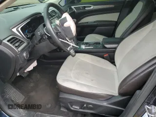 2020 Ford Fusion SE с VIN 3FA6P0HD7LR219884, выставлен на аукционе Copart как лот 57802645 с пробегом 43 520 миль миль и Списание • Salvage title. История ставок и продаж доступна на DreamBid. Изображение 7.