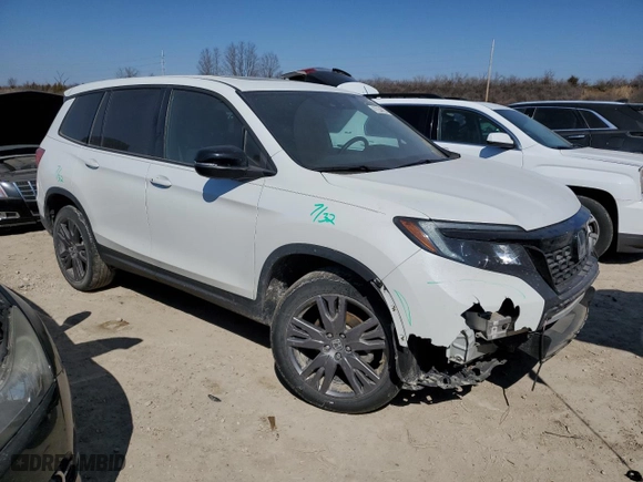 2021 Honda Passport EX-L with VIN 5FNYF8H52MB008706, listed as a Copart auction lot 47254455 with 35,708 mi miles and Salvage Title. Bid and sale history available at carsss.com. Image 4.