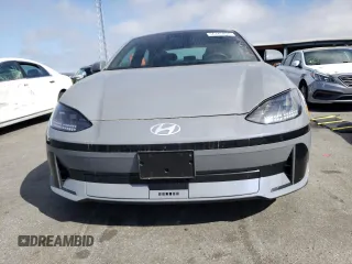 2023 Hyundai Ioniq 6 Limited z VIN KMHM54AAXPA035419, wystawiony jako Copart lot #56145494 z przebiegiem 8175 mil mil oraz Szkoda całkowita • Salvage title. Historia ofert i sprzedaży dostępna na DreamBid. Obrazek 5.