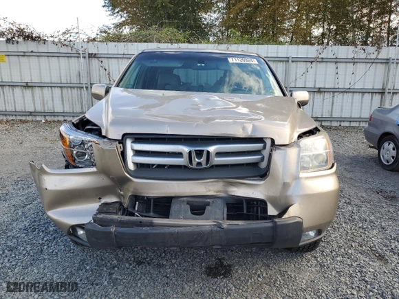 2006 Honda Pilot EX-L with VIN 5FNYF28586B048997, listed as a Copart auction lot 71120924 with 215,080 mi miles and Salvage Title. Bid and sale history available at carsss.com. Image 5.