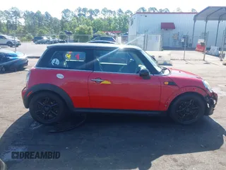 2013 MINI Hardtop with VIN WMWSU3C58DT683041, listed as a IAAI auction lot 42162366 with 76,724 mi miles and . Bid and sale history available at DreamBid. Image 13.