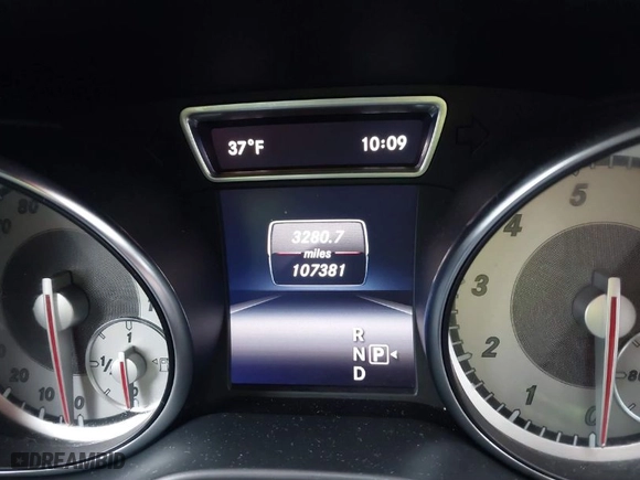 2015 Mercedes-Benz GLA-Class GLA 250 with VIN WDCTG4GB0FJ113757, listed as a IAAI auction lot 41673825 with NaN miles. Bid and sale history available at carsss.com. Image 14.