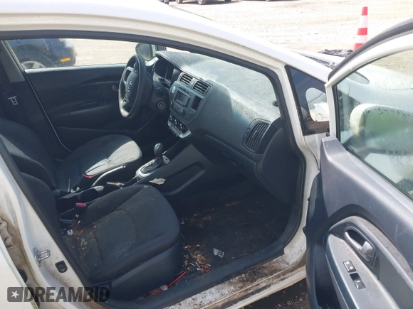 2015 Kia Rio LX with VIN KNADM4A35F6501149, listed as a IAAI auction lot 41974938 with 188,165 mi miles. Bid and sale history available at carsss.com. Image 5.