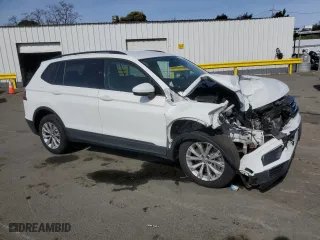 2020 Volkswagen Tiguan S with VIN 3VV1B7AX0LM010890, listed as a Copart auction lot 49478805 with 53,435 mi miles and Salvage Title. Bid and sale history available at carsss.com. Image 4.