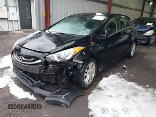 2014 Hyundai Elantra GT with VIN KMHD35LH5EU171863, listed as a IAAI auction lot 41299174 with 89,090 mi miles. Bid and sale history available at carsss.com. Image 2.