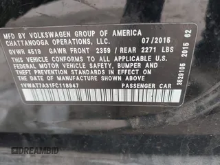 2015 Volkswagen Passat Limited Edition Edition z VIN 1VWAT7A31FC118947, wystawiony jako IAAI lot #41947890 z przebiegiem 156 435 mil mil oraz . Historia ofert i sprzedaży dostępna na DreamBid. Obrazek 9.