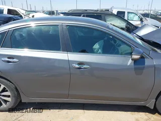 2017 Nissan Altima SV with VIN 1N4AL3AP1HC297434, listed as a IAAI auction lot 41992431 with 59,961 mi miles and . Bid and sale history available at DreamBid. Image 14.