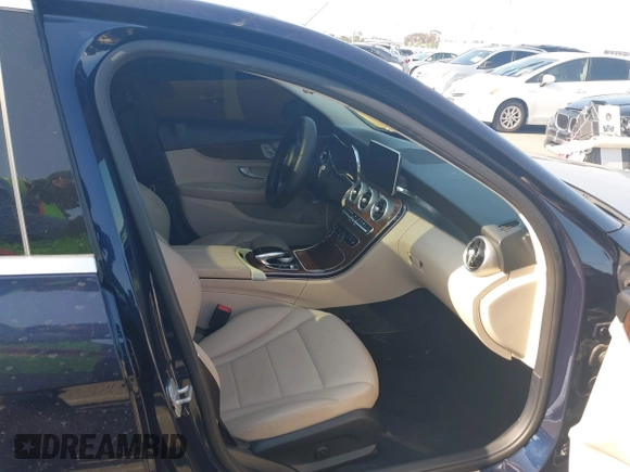 2015 Mercedes-Benz C 300 Luxury with VIN 55SWF4KB4FU041674, listed as a IAAI auction lot 42119879 with 162,017 mi miles and . Bid and sale history available at carsss.com. Image 5.