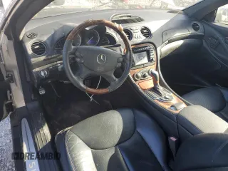 2003 Mercedes-Benz SL 500 z VIN WDBSK75F43F010183, wystawiony jako Copart lot #55220355 z przebiegiem 74 967 mil mil oraz Szkoda całkowita • Salvage title. Historia ofert i sprzedaży dostępna na DreamBid. Obrazek 8.