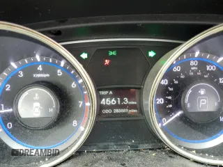 2013 Hyundai Sonata GLS z VIN 5NPEB4AC8DH554976, wystawiony jako Copart lot #54862045 z przebiegiem 283 889 mil mil oraz Szkoda całkowita • Salvage title. Historia ofert i sprzedaży dostępna na DreamBid. Obrazek 9.