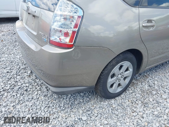 2008 Toyota Prius with VIN JTDKB20U187723943, listed as a IAAI auction lot 41991967 with 180,204 mi miles and . Bid and sale history available at carsss.com. Image 6.