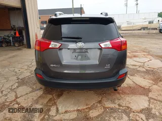 2015 Toyota RAV4 LE z VIN 2T3BFREV1FW401691, wystawiony jako IAAI lot #42346441 z przebiegiem 111 711 mil mil oraz . Historia ofert i sprzedaży dostępna na DreamBid. Obrazek 16.