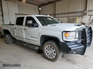 2017 GMC Sierra 2500HD Denali with VIN 1GT12UEY9HF194282, listed as a Copart auction lot 47556515 with 122,430 mi miles and Salvage Title. Bid and sale history available at carsss.com. Image 4.