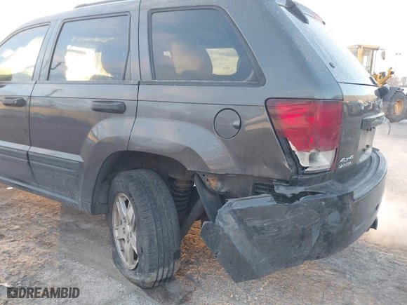 2006 Jeep Grand Cherokee Laredo with VIN 1J4GR48K06C163251, listed as a IAAI auction lot 41103169 with 186,346 mi miles. Bid and sale history available at carsss.com. Image 6.