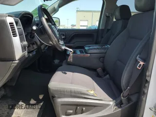 2015 GMC Sierra 1500 SLE z VIN 1GTR1UEC1FZ372496, wystawiony jako Copart lot #51245995 z przebiegiem 153 592 mil mil oraz Szkoda całkowita • Salvage title. Historia ofert i sprzedaży dostępna na DreamBid. Obrazek 7.
